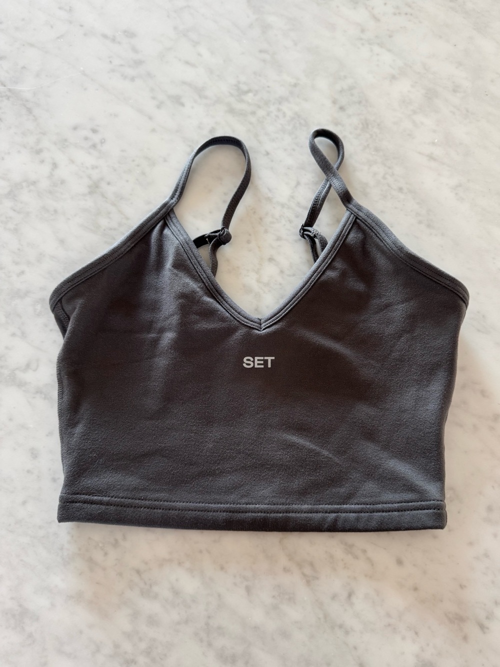 set active gray cropped form cloud tank top